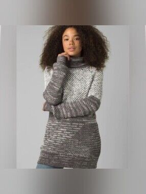 prAna Women’s Small Gray White Textured Knit Cowl Neck Pullover Sweater